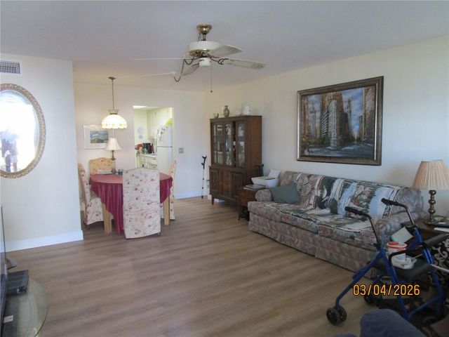 5920 18TH STREET N 8, St Petersburg, FL 33714