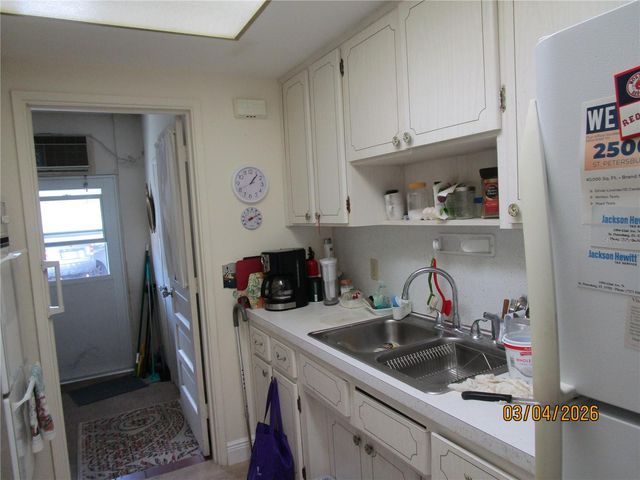 5920 18TH STREET N 8, St Petersburg, FL 33714