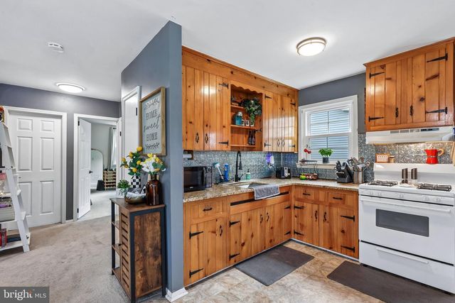 3858 PINE ST, Williamstown, NJ 08094
