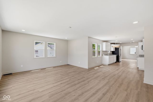 1238 S Centennial Street, Indianapolis, IN 46241
