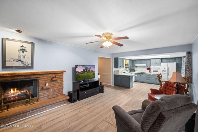 3662 Perlawn Drive, Toledo, OH 43614