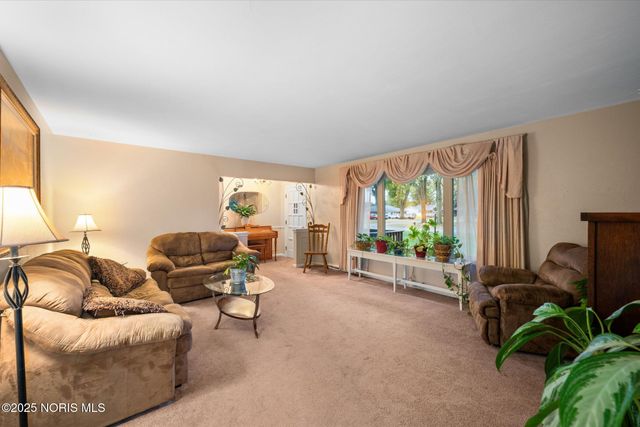 3662 Perlawn Drive, Toledo, OH 43614