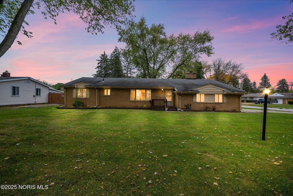 3662 Perlawn Drive, Toledo, OH 43614