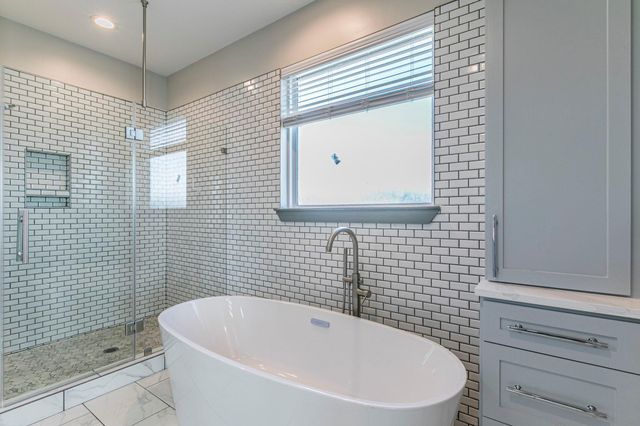 5714 Kemp Street, Houston, TX 77023