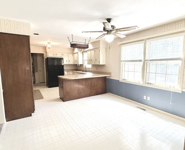 1322 Springfield Hwy, Goodlettsville, TN 37072