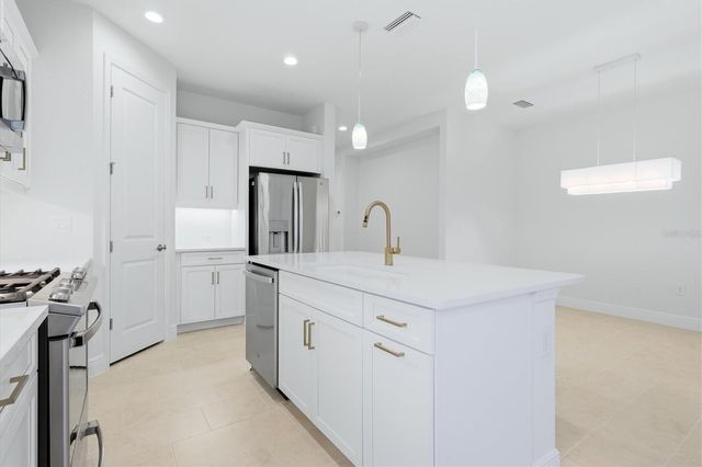 2605 STAR APPLE WAY, Sarasota, FL 34240