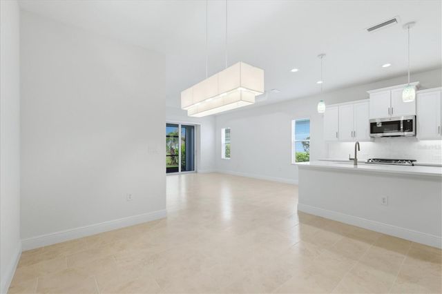 2605 STAR APPLE WAY, Sarasota, FL 34240
