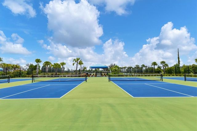 2605 STAR APPLE WAY, Sarasota, FL 34240