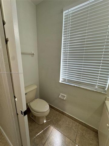 1403 SE 27 CT, Homestead, FL 33035