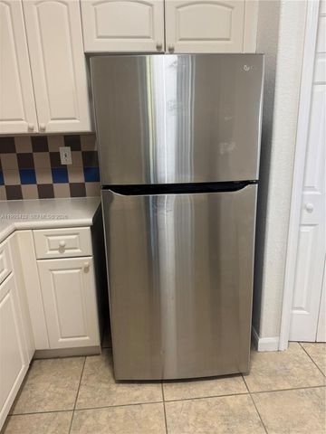 1403 SE 27 CT, Homestead, FL 33035