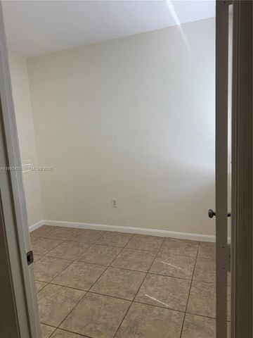 1403 SE 27 CT, Homestead, FL 33035