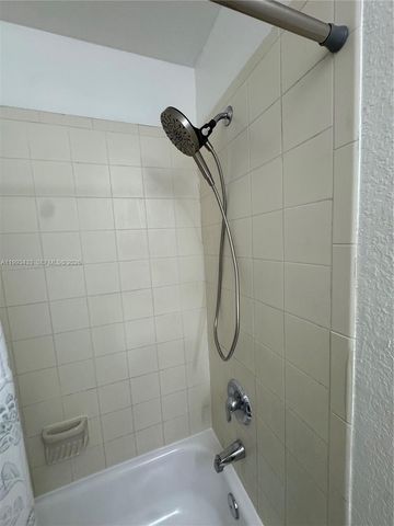 1403 SE 27 CT, Homestead, FL 33035