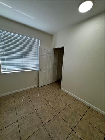 1403 SE 27 CT, Homestead, FL 33035