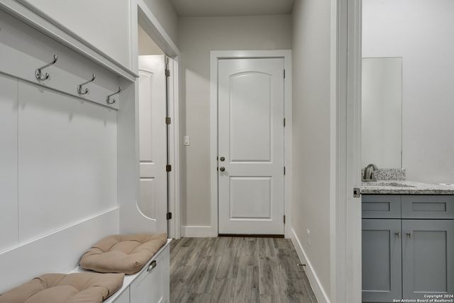 11158 Vance Jackson Rd Unit 4, San Antonio, TX 78230