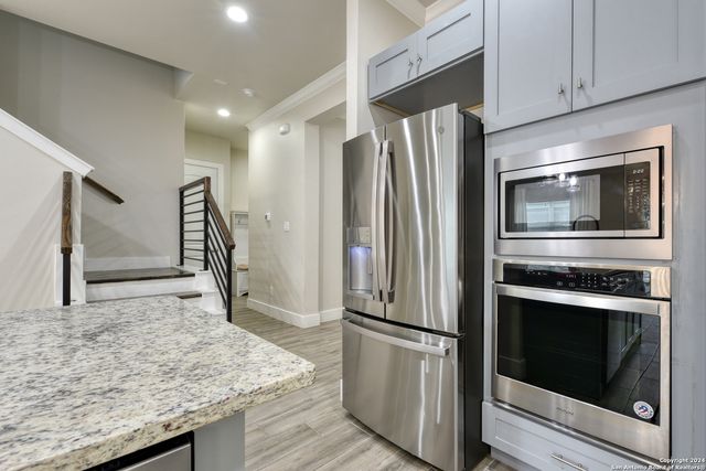 11158 Vance Jackson Rd Unit 4, San Antonio, TX 78230