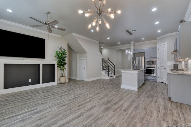 11158 Vance Jackson Rd Unit 4, San Antonio, TX 78230