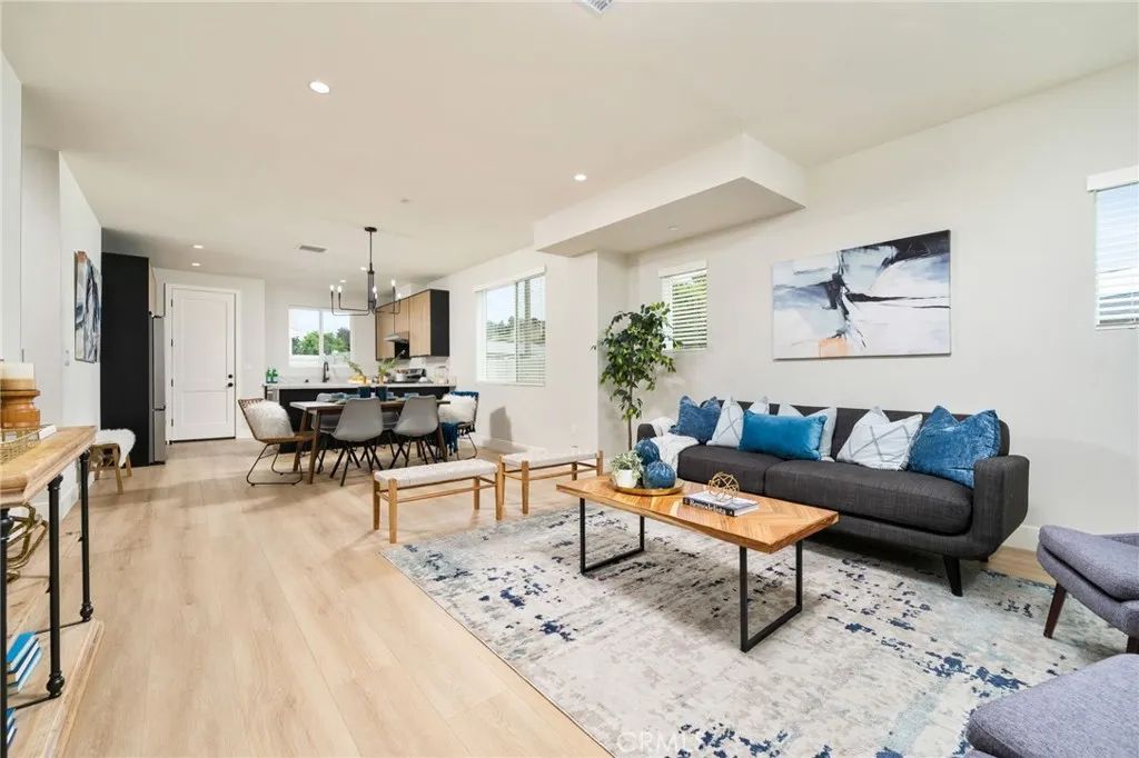 800 N Amelia Avenue A, San Dimas, CA 91773