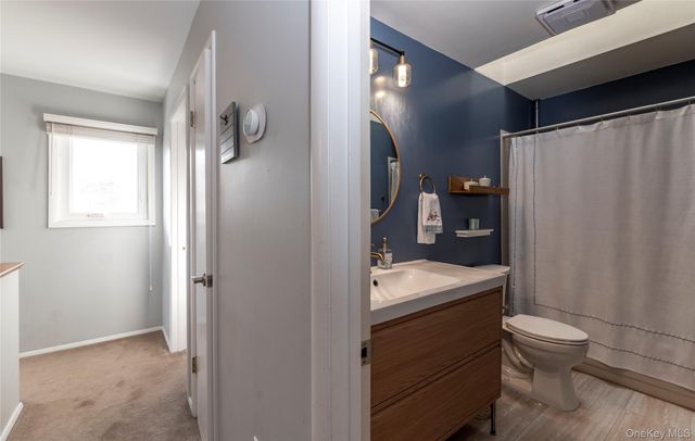 97 Village Green, Bardonia, NY 10954