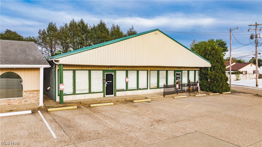 1800 Grand Central Avenue, Vienna, WV 26105