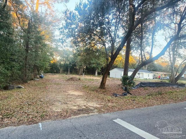 6206 Lucy St, Pensacola, FL 32503