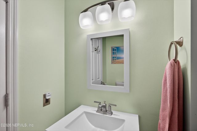 3561 CAPPER Road, Jacksonville, FL 32218