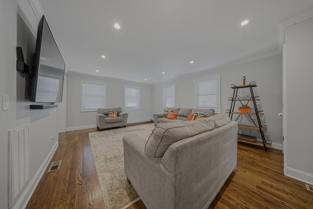 1473 Wood Avenue, Bridgeport, CT 06604