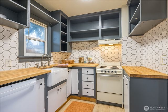 1110 S Chase Street, Port Angeles, WA 98362