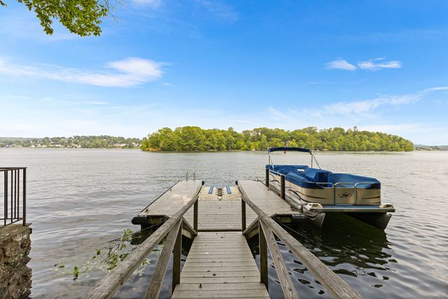 45 Lake Drive South, New Fairfield, CT 06812