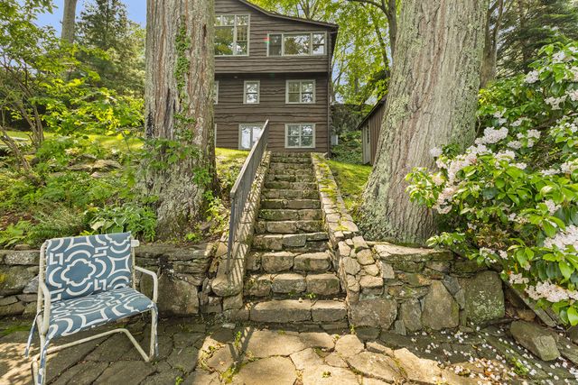 45 Lake Drive South, New Fairfield, CT 06812