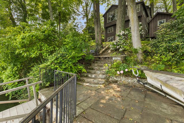 45 Lake Drive South, New Fairfield, CT 06812