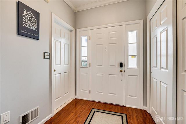 6 Oxford Court, South Brunswick, NJ 08824