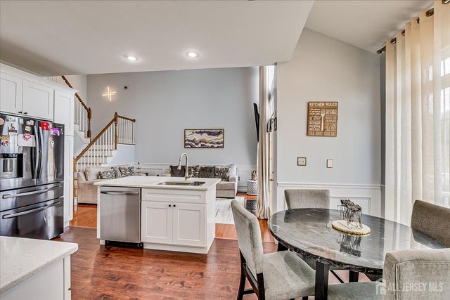 6 Oxford Court, South Brunswick, NJ 08824