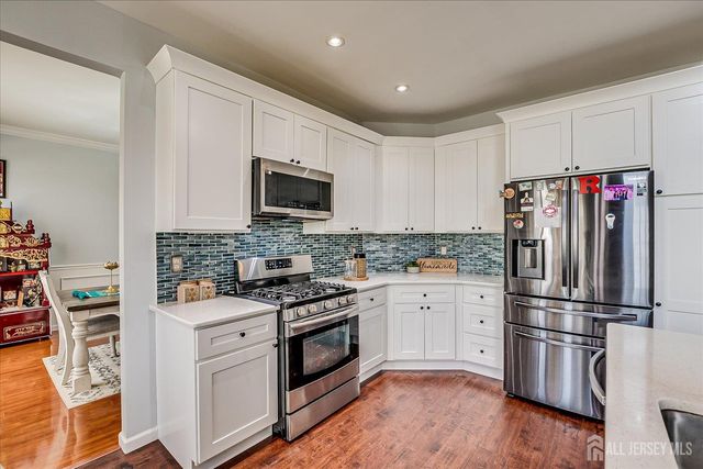 6 Oxford Court, South Brunswick, NJ 08824