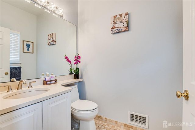 6 Oxford Court, South Brunswick, NJ 08824