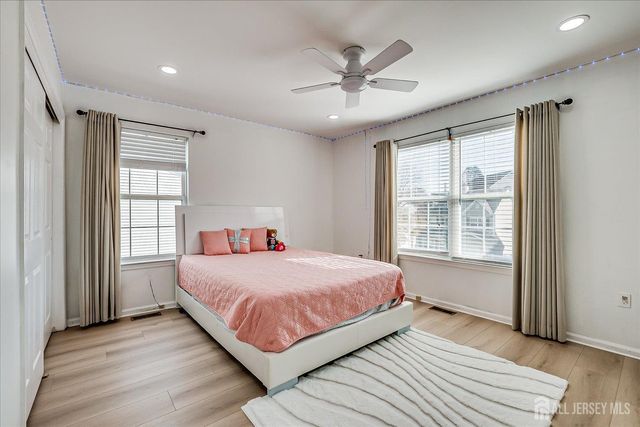 6 Oxford Court, South Brunswick, NJ 08824