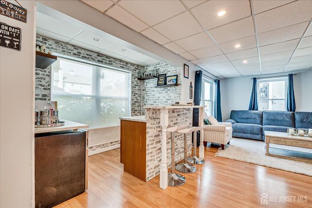 6 Oxford Court, South Brunswick, NJ 08824