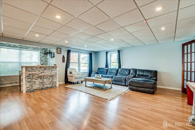 6 Oxford Court, South Brunswick, NJ 08824