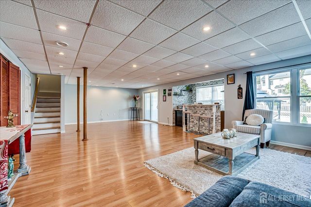 6 Oxford Court, South Brunswick, NJ 08824