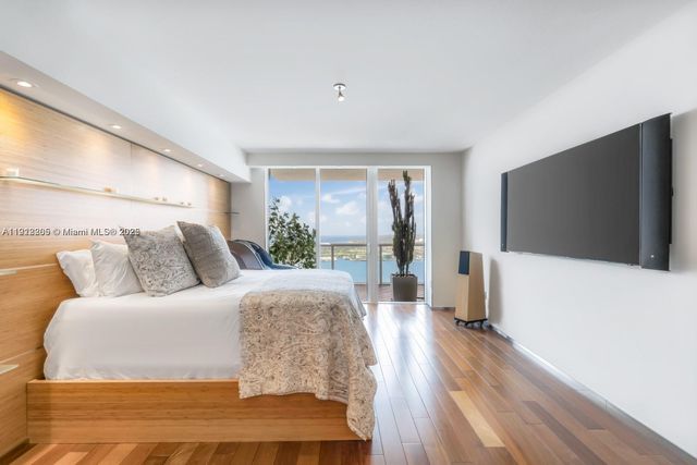 450 Alton Rd 3303, Miami Beach, FL 33139