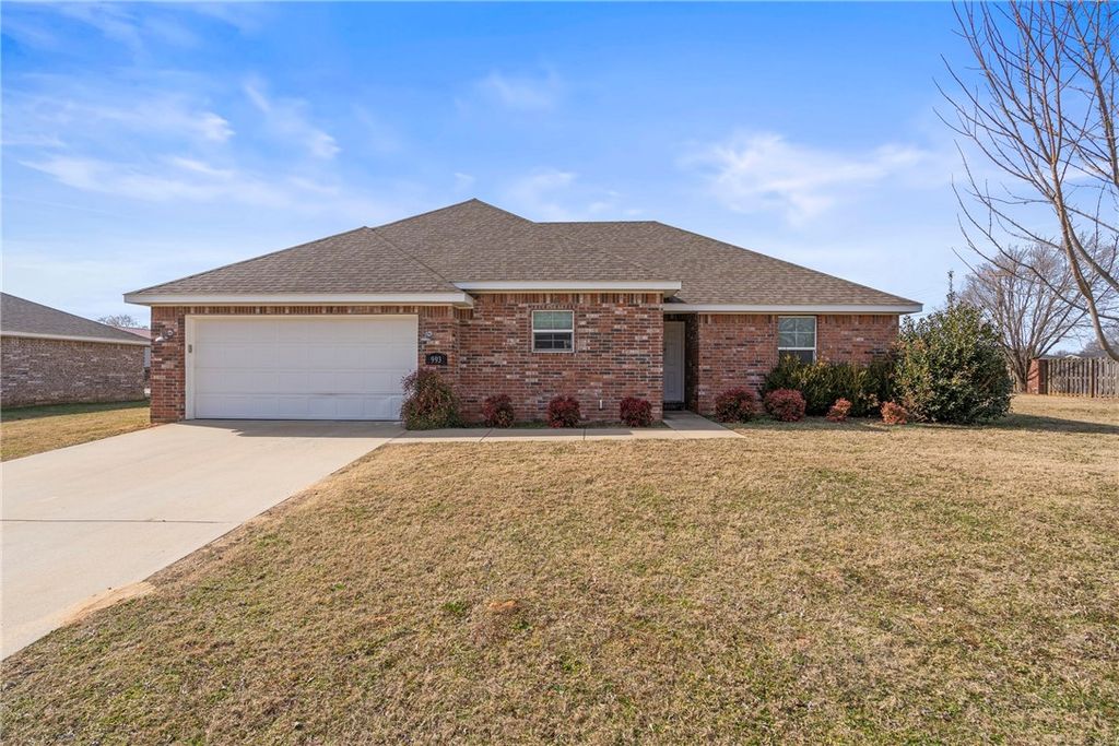 993 Roselawn Street, Siloam Springs, AR 72761