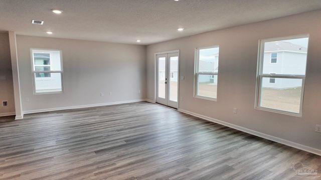 8059 Fox Hunt Dr, Milton, FL 32583