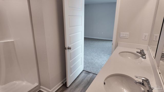 8059 Fox Hunt Dr, Milton, FL 32583