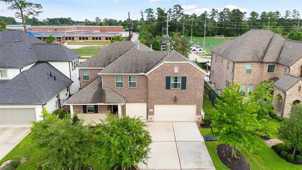 35 Birch Canoe Drive, Tomball, TX 77375