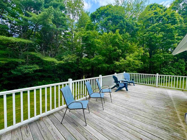 90 Kings Highway, Hartford, VT 05001