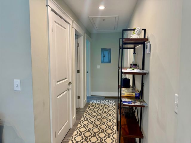 90 Kings Highway, Hartford, VT 05001