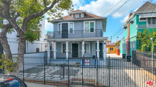 2515 S Catalina Street, Los Angeles, CA 90007