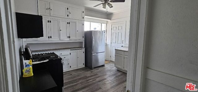 2515 S Catalina Street, Los Angeles, CA 90007