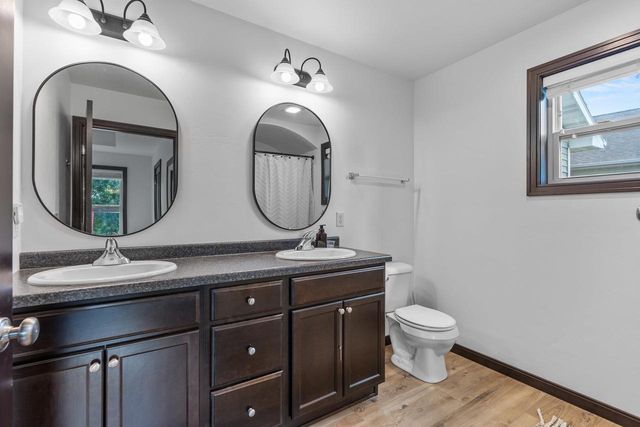 4301 FIELDCREST DRIVE, Kaukauna, WI 54130