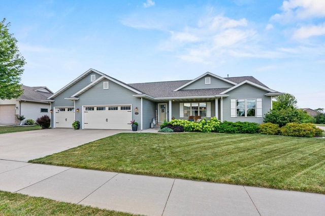 4301 FIELDCREST DRIVE, Kaukauna, WI 54130