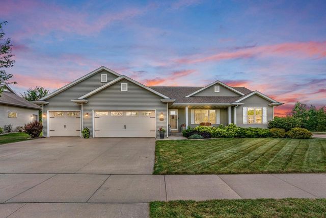 4301 FIELDCREST DRIVE, Kaukauna, WI 54130